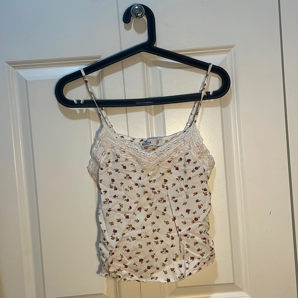 Hollister Floral Camisole - Picture 1 of 2